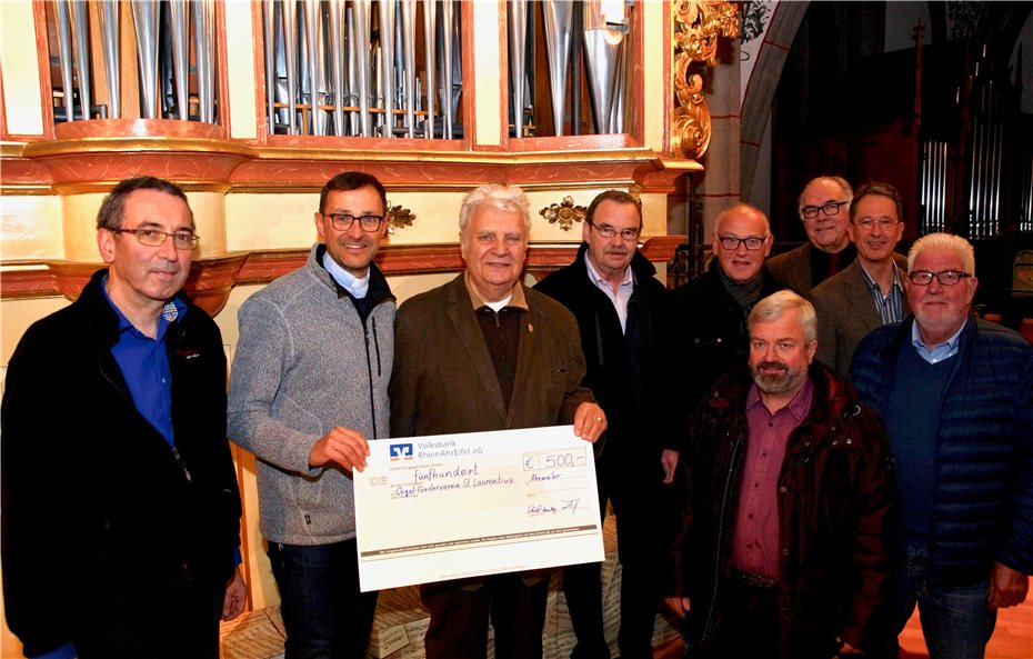 Spendenübergabe
an den Orgelförderverein