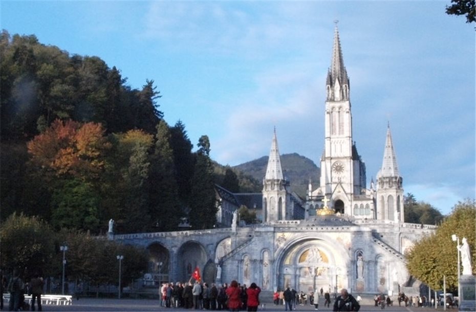 Bus-Wallfahrt nach Lourdes