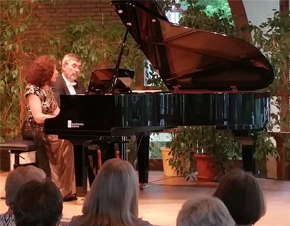 Duo St. Petersburg begeisterte
das Publikum mit Klassik und Jazz