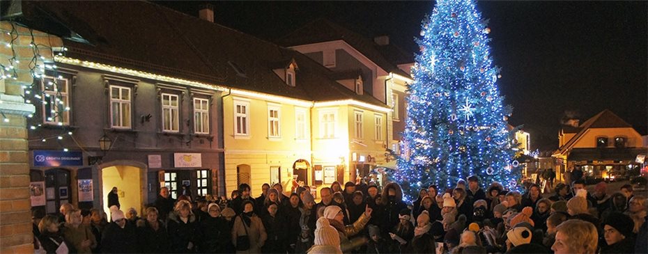 Traditionelle Adventsfeier
in der Wirgeser Partnerstadt
