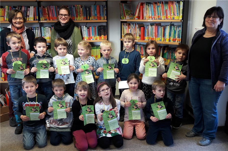 Büchereiführerschein und
Besuch der Waldakademie