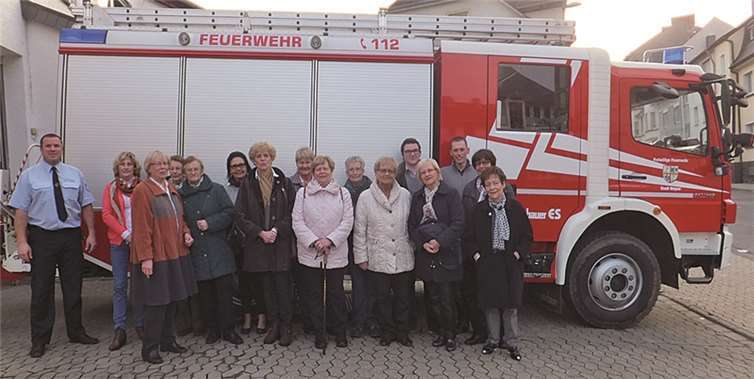 ‚Gott zur Ehr, dem Nächsten zur Wehr‘ Die CDU-Frauen Union Mayen erlebte informative Stunden bei der Freiwilligen Feuerwehr Mayen. privat