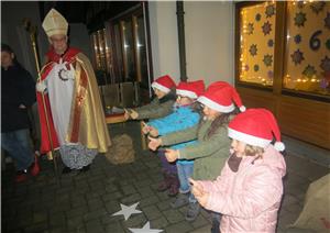 Der Nikolaus macht einen
Abstecher nach Helferskirchen