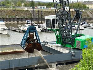 Bauarbeiten im
Yachthafen Neuwied