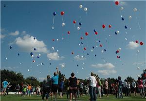 Große Freude bei den Siegern des Luftballon-Weitflugwettbewerbs