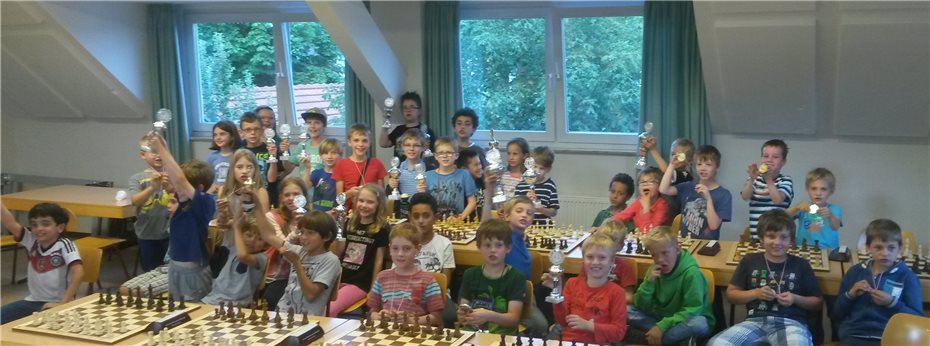 Die Schachabteilung
des TTC Fritzdorf bleibt aktiv