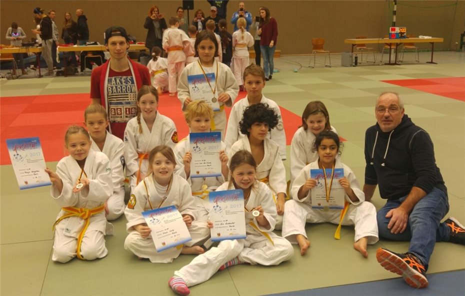 Kleine Judokas legen
tolle Kämpfe auf die Matte