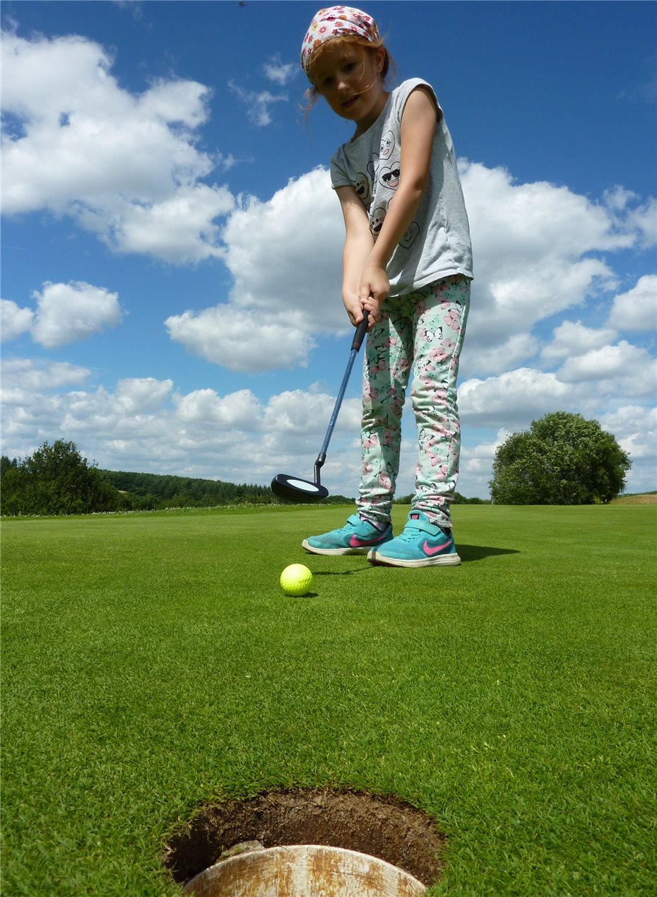 Jugend-Golfcamp mit internationalem Flair