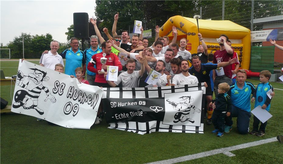 Vierte Weitersburger Fußball-
dorfmeisterschaft um den Viktoria-Cup