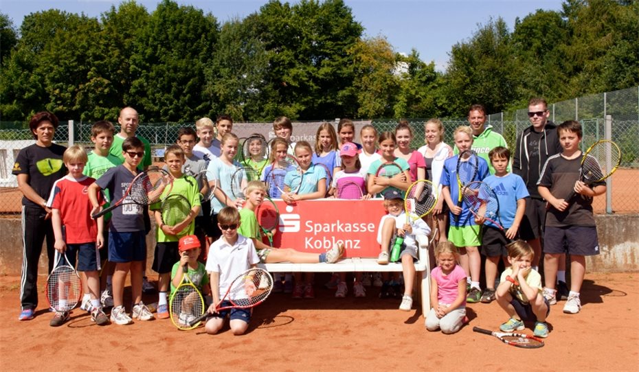 Jugend-Tennis-Sommercamps
machen fit für die Tennissaison