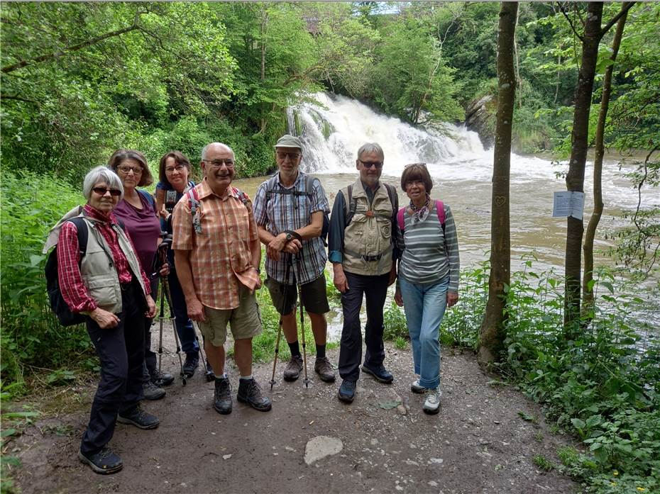 Maiwanderung mit traumhafter Kulisse