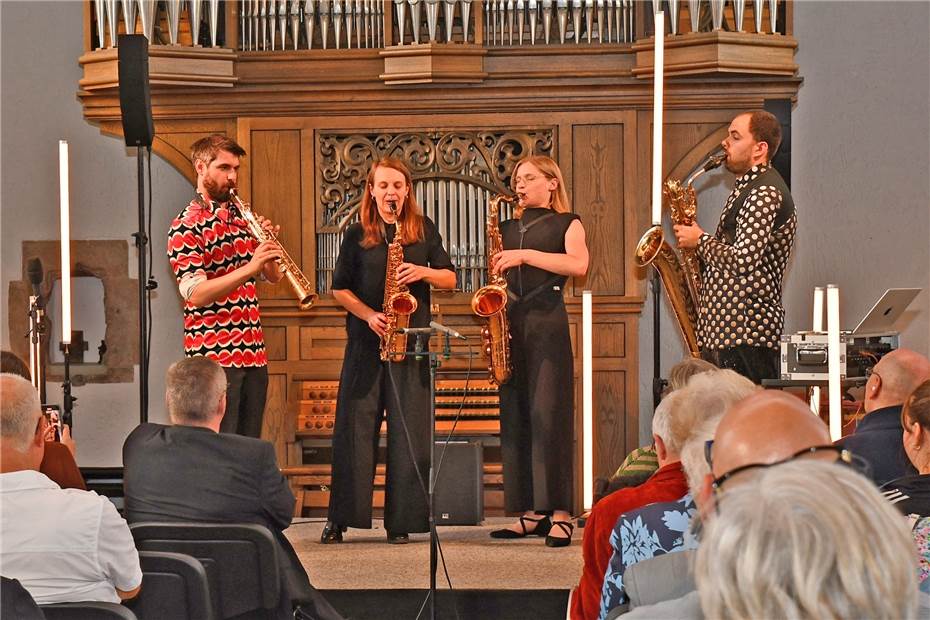 Arcis Saxophon Quartett entführten
die Zuhörer in die Welt der Nachtclubs