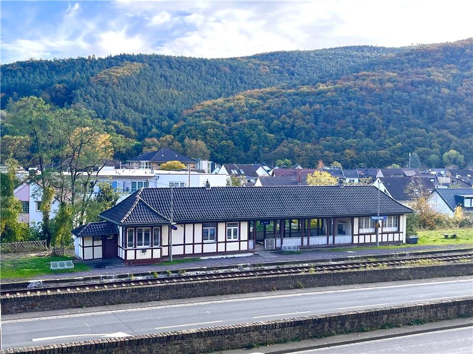 Ein Bahnhof zieht um