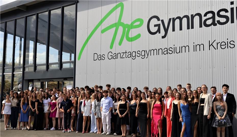 95 AbsolvenInnen am Are-Gymnasium
feierlich verabschiedet