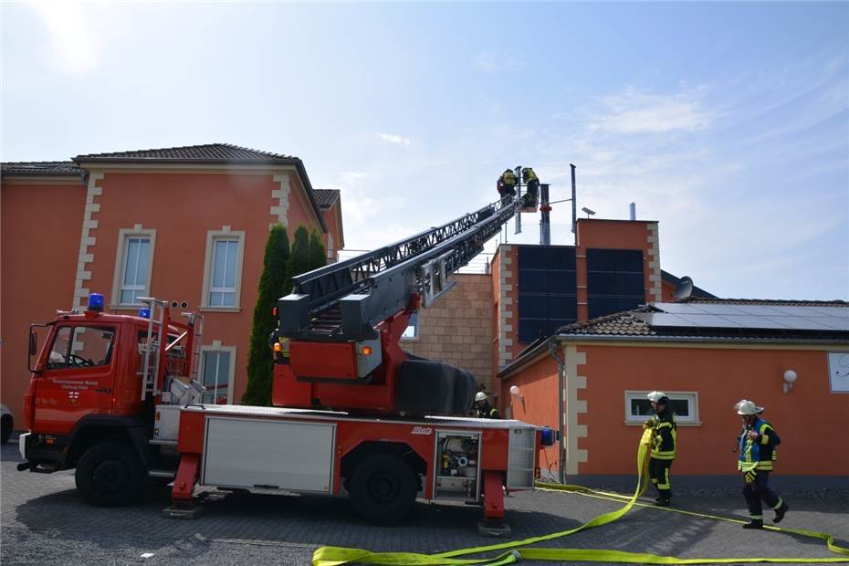 Feuerwehren proben den Ernstfall