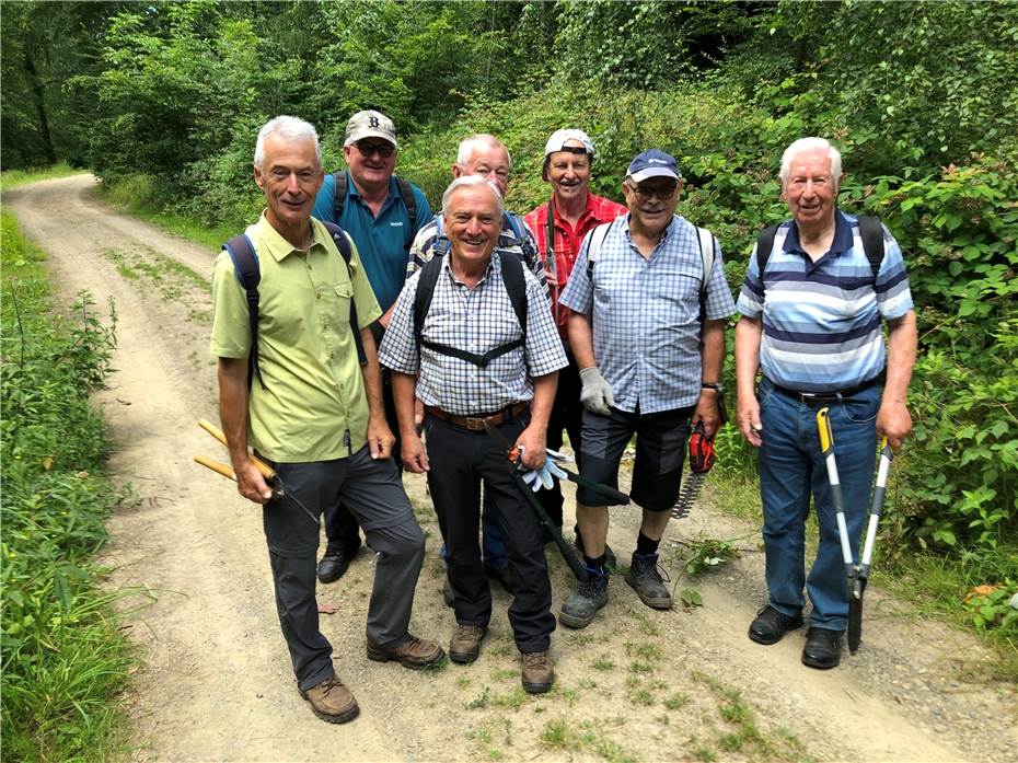 Premiumwanderweg von Bewuchs freigeschnitten