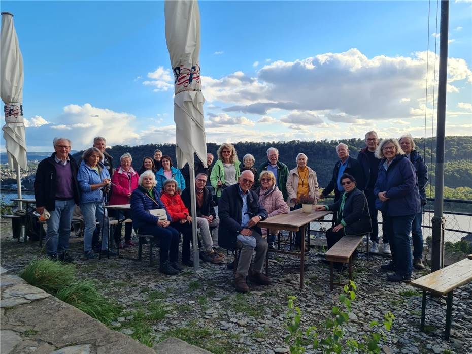 Besuch der Edmundhütte
im Weinberg in Leutesdorf