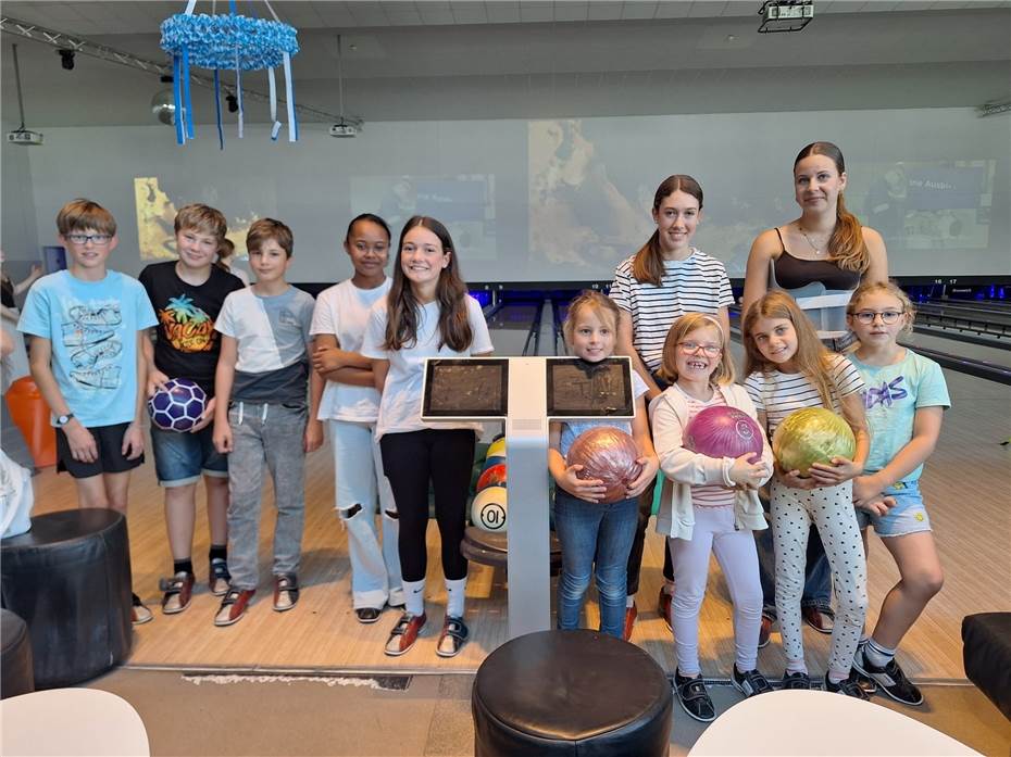 Spannender
Nachmittag beim Bowling