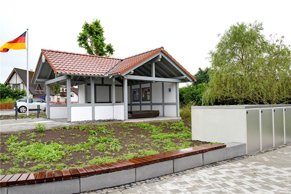 Mobilitätsstation mit neuer Buswendeanlage in Betrieb genommen