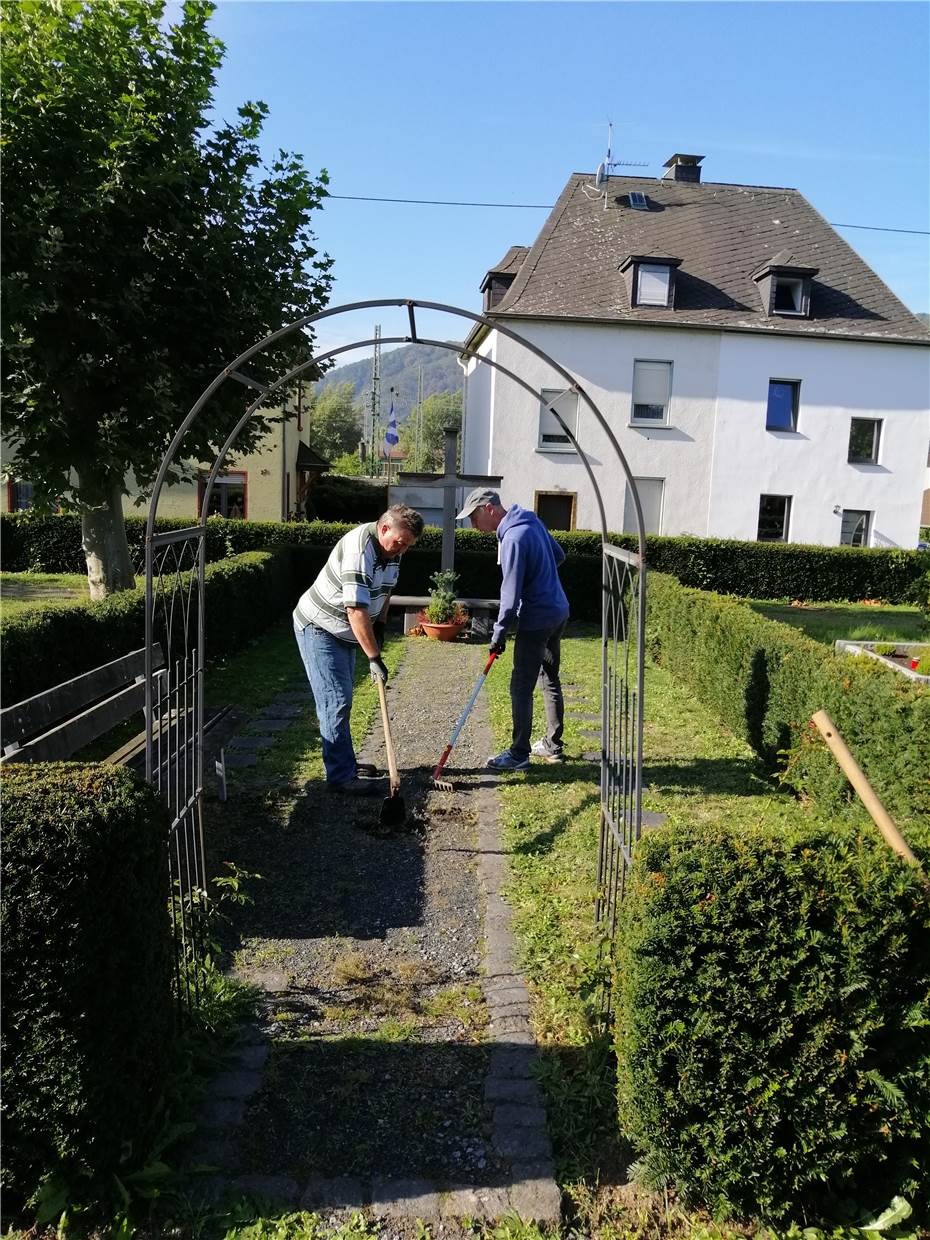 Pflege der
unbekannten Soldaten