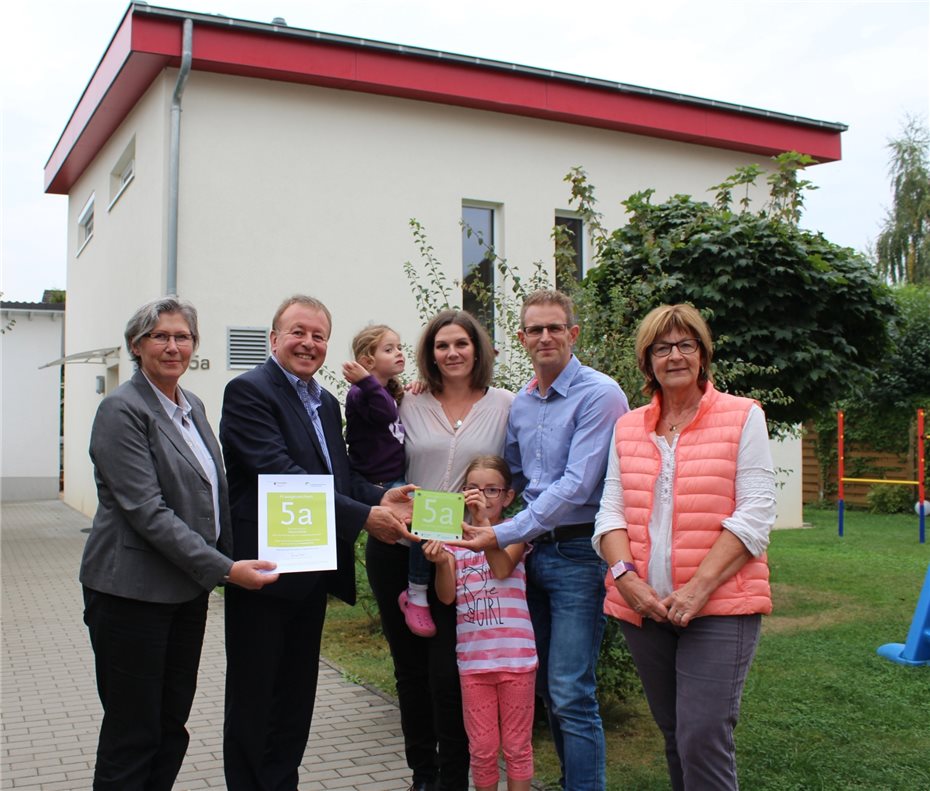 Passivhaus erhielt das begehrte Hausschild