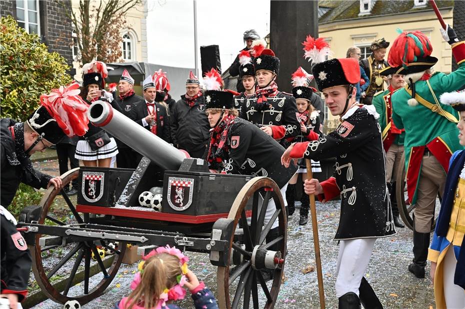 Mendiger Rathaussturm: Der Angriff kam sozusagen aus der Luft