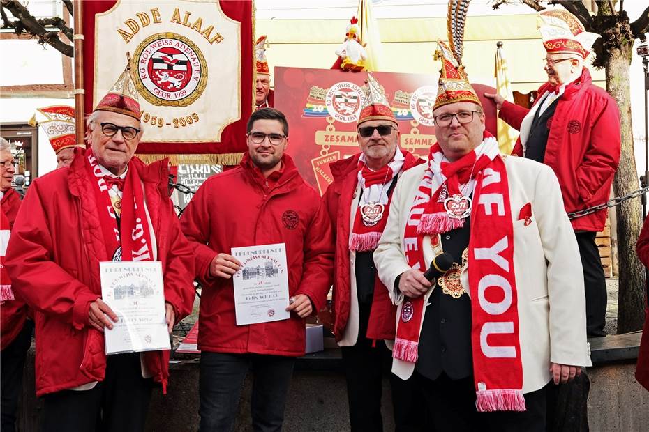 Karnevalsauftakt, Martinszug und Martinsmarkt begeistern