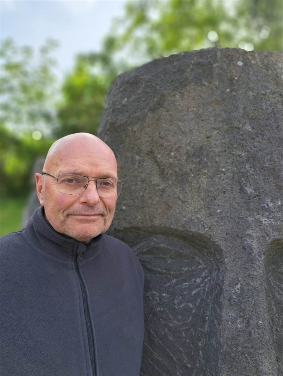 Sieben Künstler greifen auf dem Grubenfeld zum Werkzeug