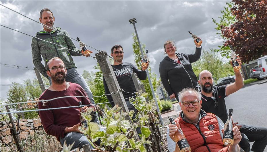 Acht Winzer entwickeln einen fruchtigen Blanc de Noir