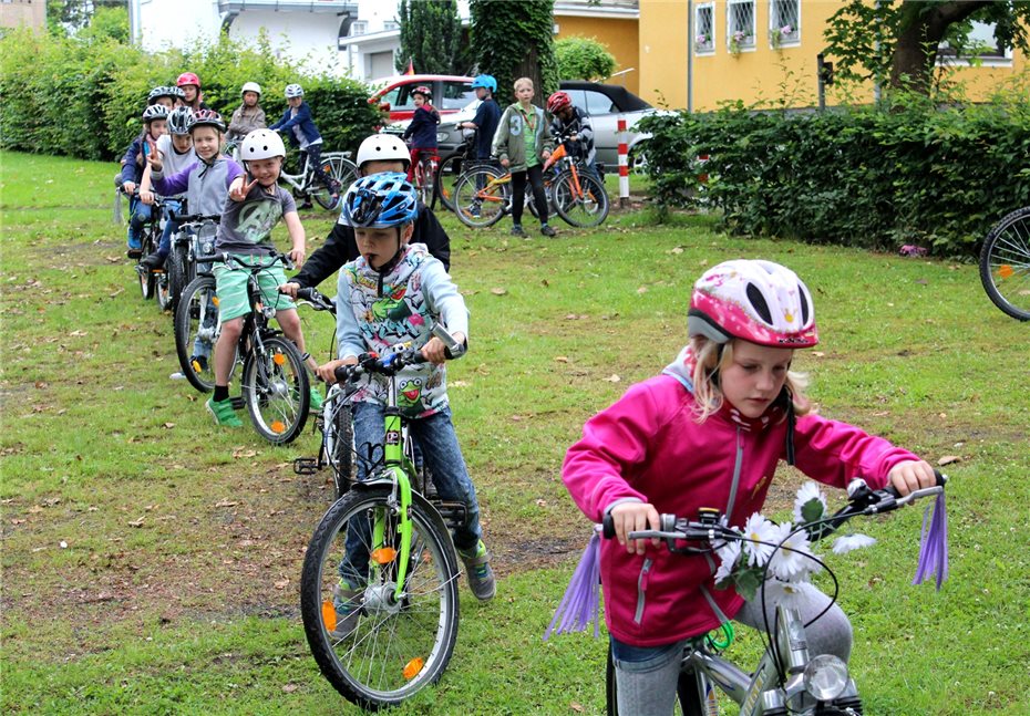 fahrrad im blauen kreis verhkers zeichen