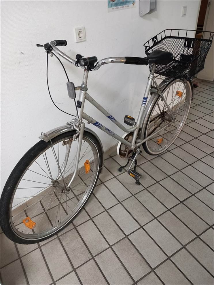 Ermittlungen der Polizei führten zu einem Zufallsfund - erkennt jemand das Fahrrad?