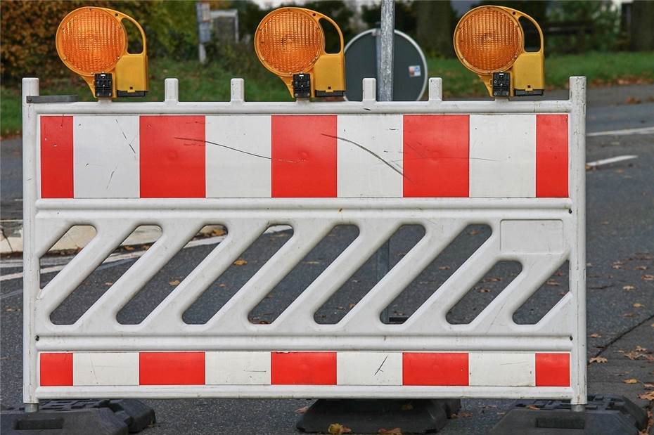 Straßensperrung des Gräbbachwegs in zwei Abschnitten