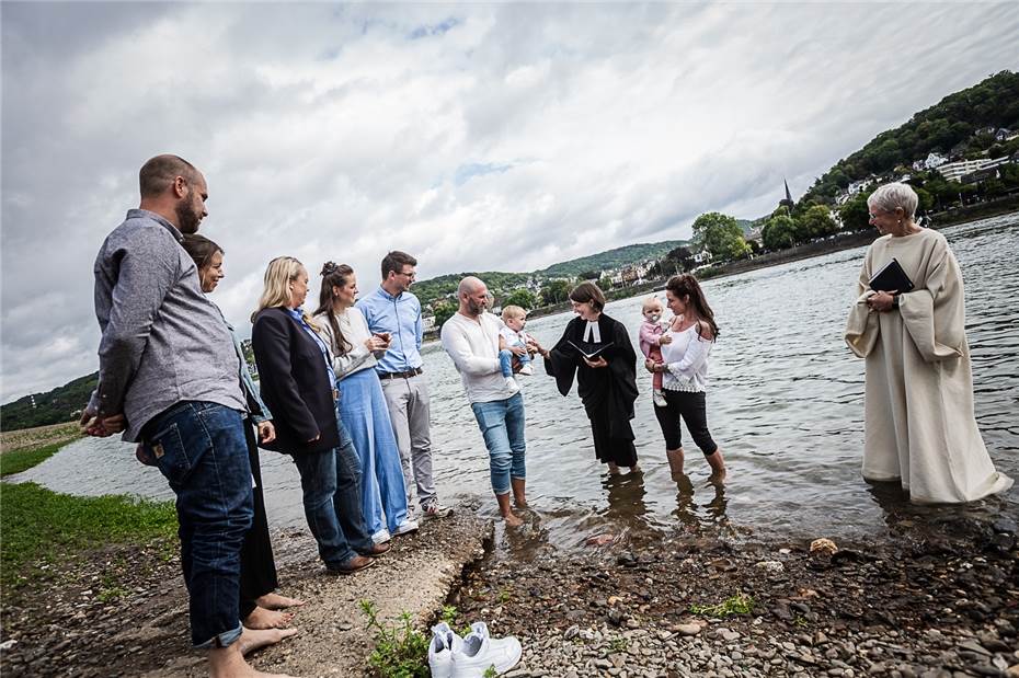 Taufen im Rhein? In Kripp ist das möglich