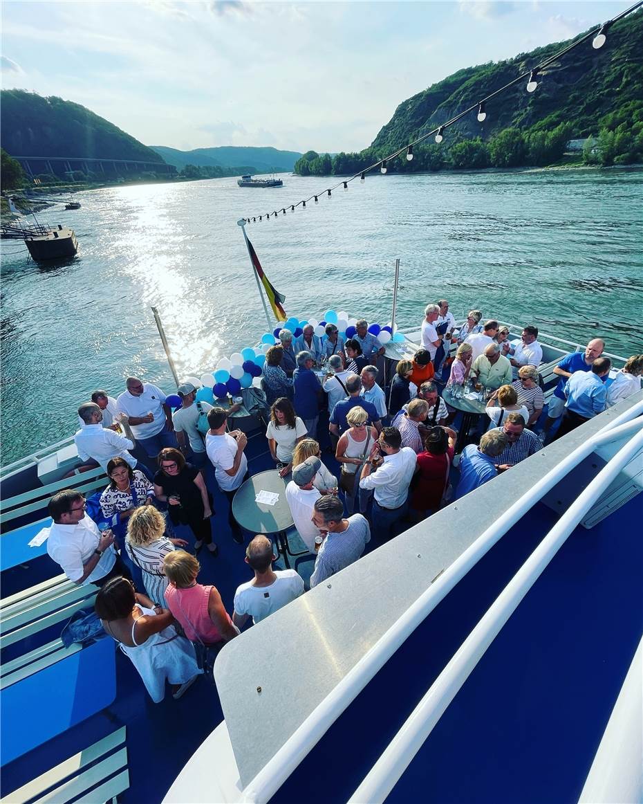 Sommerliche Party-Bootstour
als Jubiläumsfeier