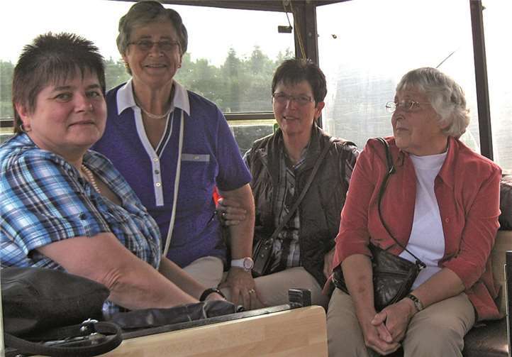 Interessanter Ausflug zur Straußenfarm Interessanter Ausflug zur Straußenfarm