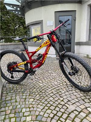 Neuwied: Auffälliges Fahrrad gestohlen