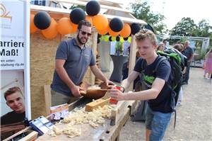 90 verschiedene Aussteller boten erlebbare Berufsinformation