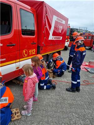 Besucher bekamen hautnahen Einblick in Feuerwehrarbeit