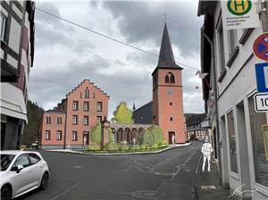 Kirchenrückbau in Rheinbreitbach: Von Sorgen und Drohungen