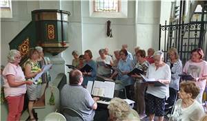 Festmesse in der Marienkapelle auf dem Karmelenberg