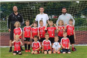 Bambini Fußballer
des Maifelder SV feiern Saisonabschluss