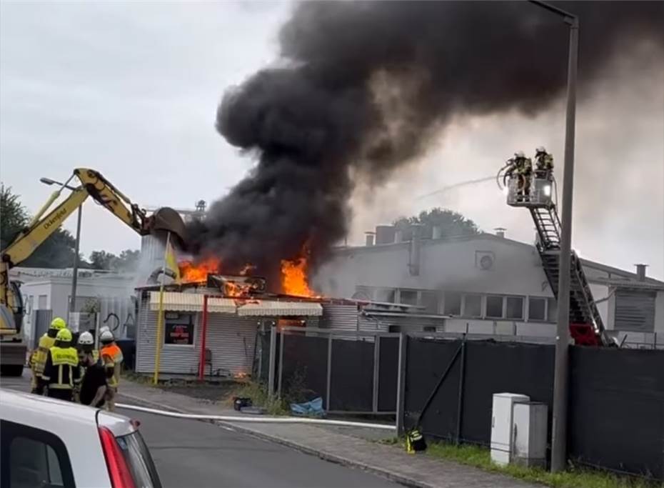 Imbiss in Niedermendig stand in Flammen