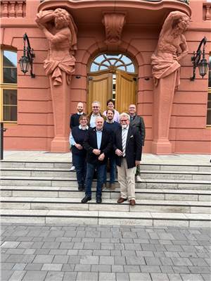 Landtagsbesuch und Austausch
mit Justizminister Herbert Mertin