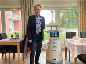 Service-Roboter Plato eroberte die Herzen