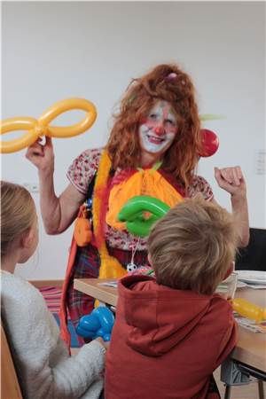 Fröhliche Stimmung beim
Offenen Familienfrühstück