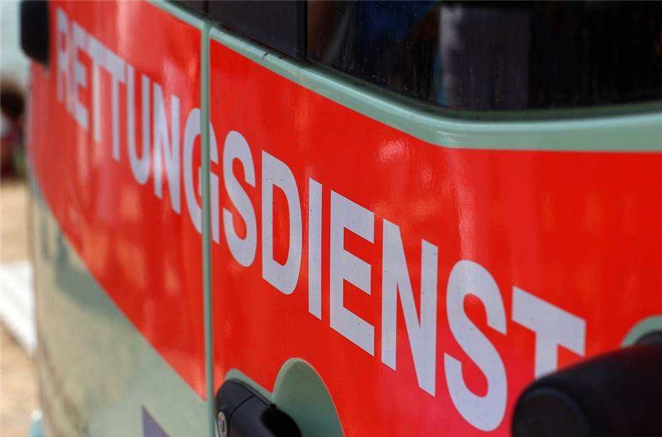 Verkehrsunfall mit schwer verletzter Kradfahrerin