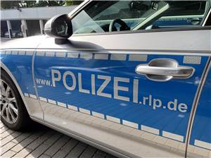 Polizist bei Weinfest verletzt