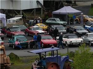 Schaulaufen bei Oldtimer im (Stöffel-)Park