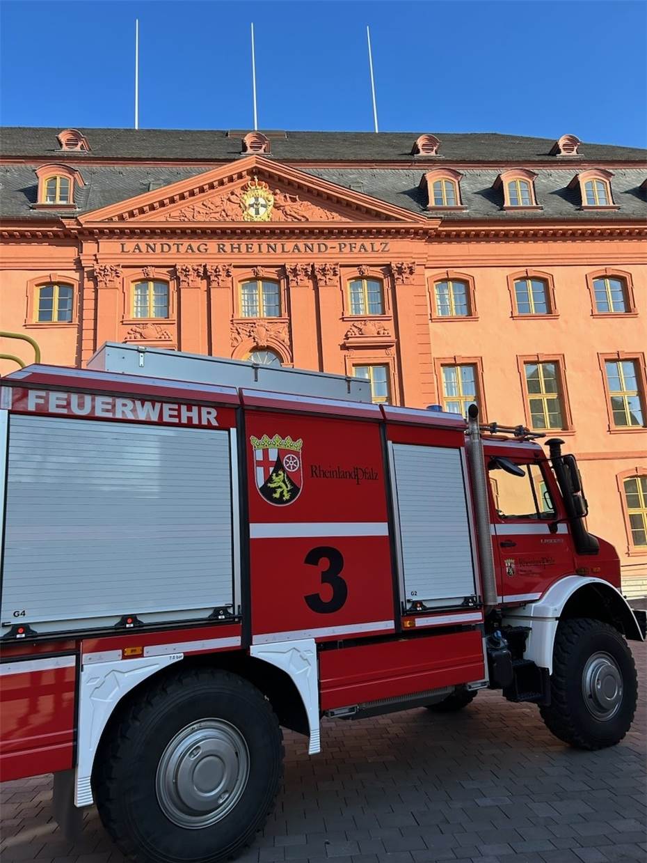FFW Kaisersesch erhält neues Tanklöschfahrzeug