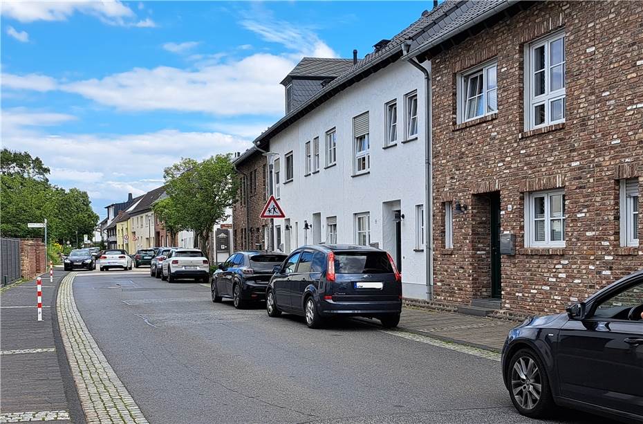 SPD will mehr Verkehrssicherheit
auf der Rheinbacher Straße in Miel